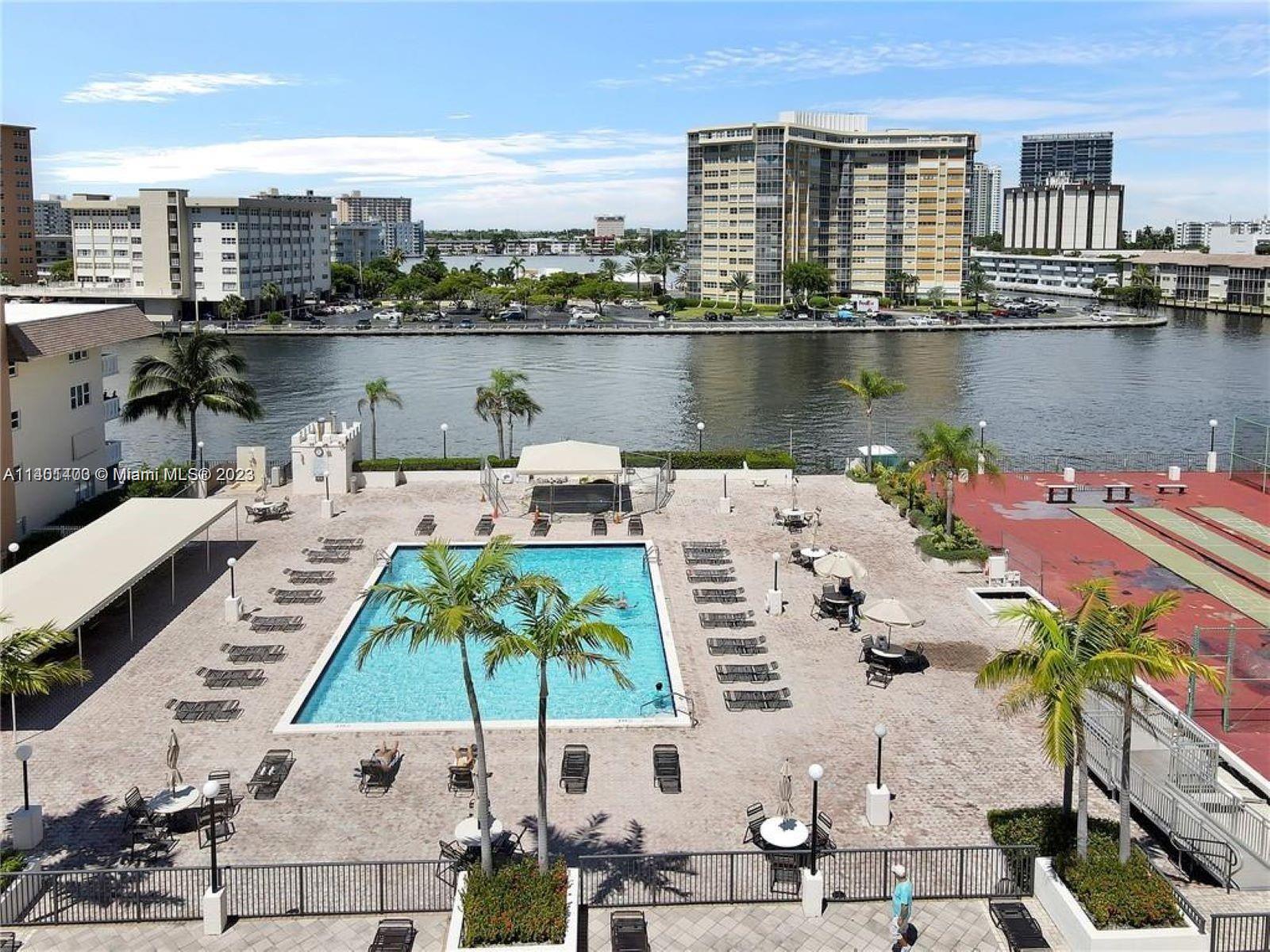 Photo of 1865 S Ocean Dr #2C in Hallandale Beach, FL