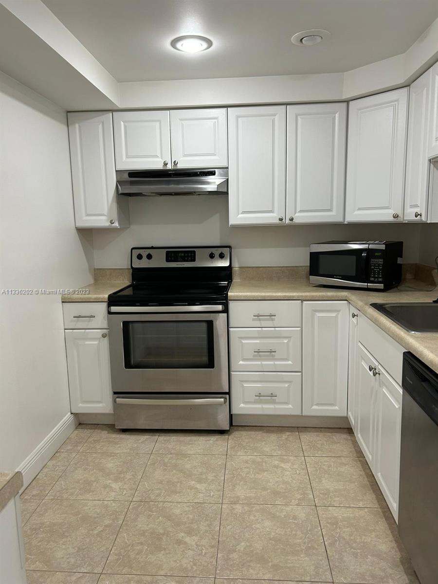 Photo of 1000 Saint Charles Pl #721 in Pembroke Pines, FL