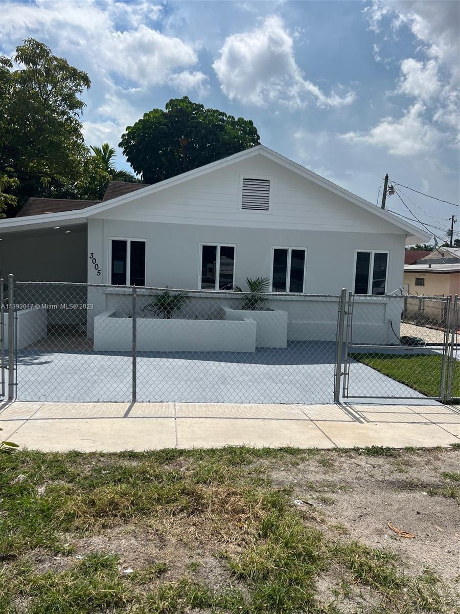 Photo of 3005 NW 31st Ave in Miami, FL