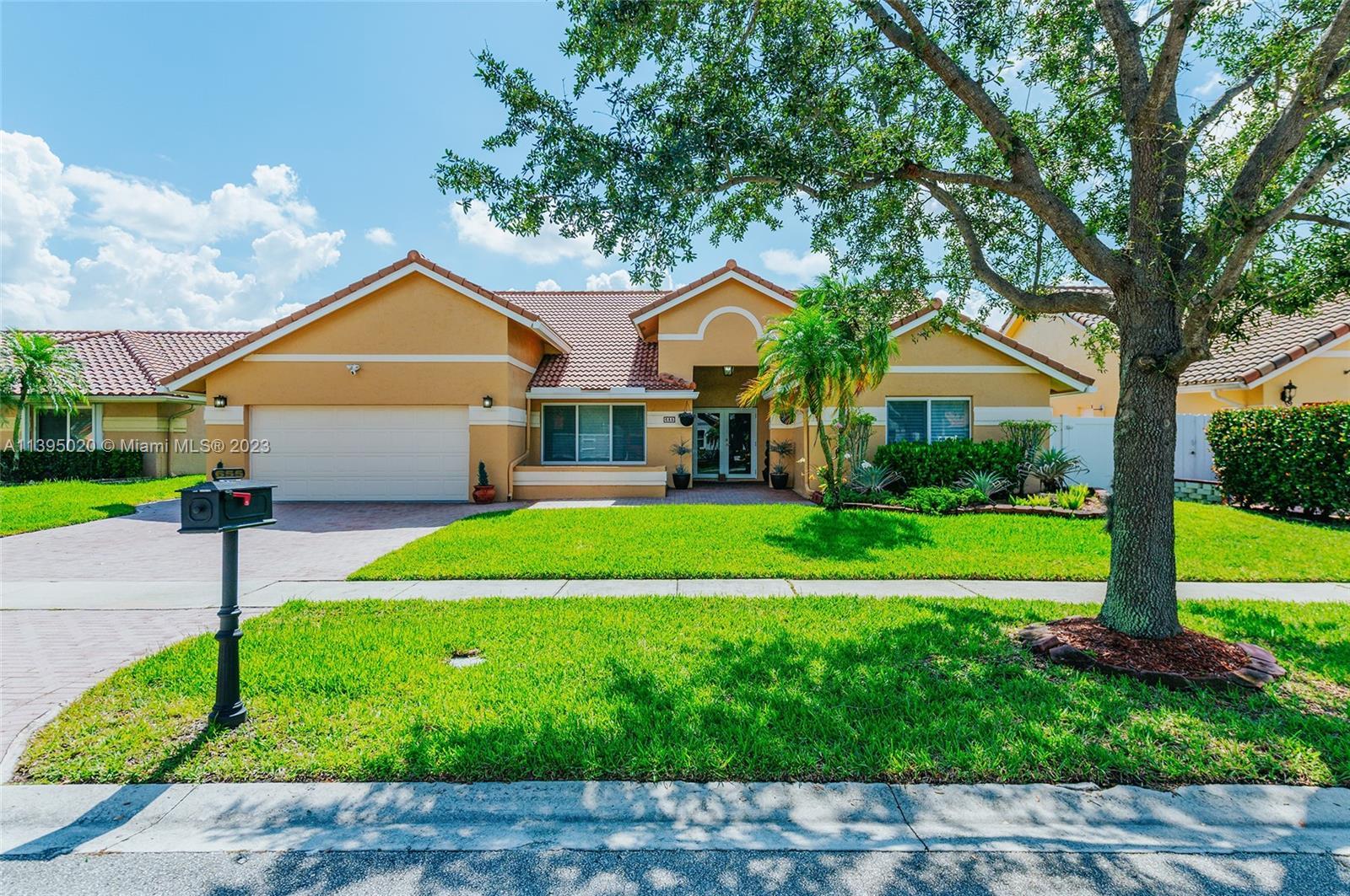 Photo of 655 NW 164th Ave in Pembroke Pines, FL