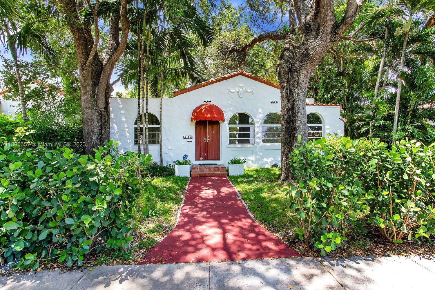 Photo of 1139 Venetia Ave in Coral Gables, FL