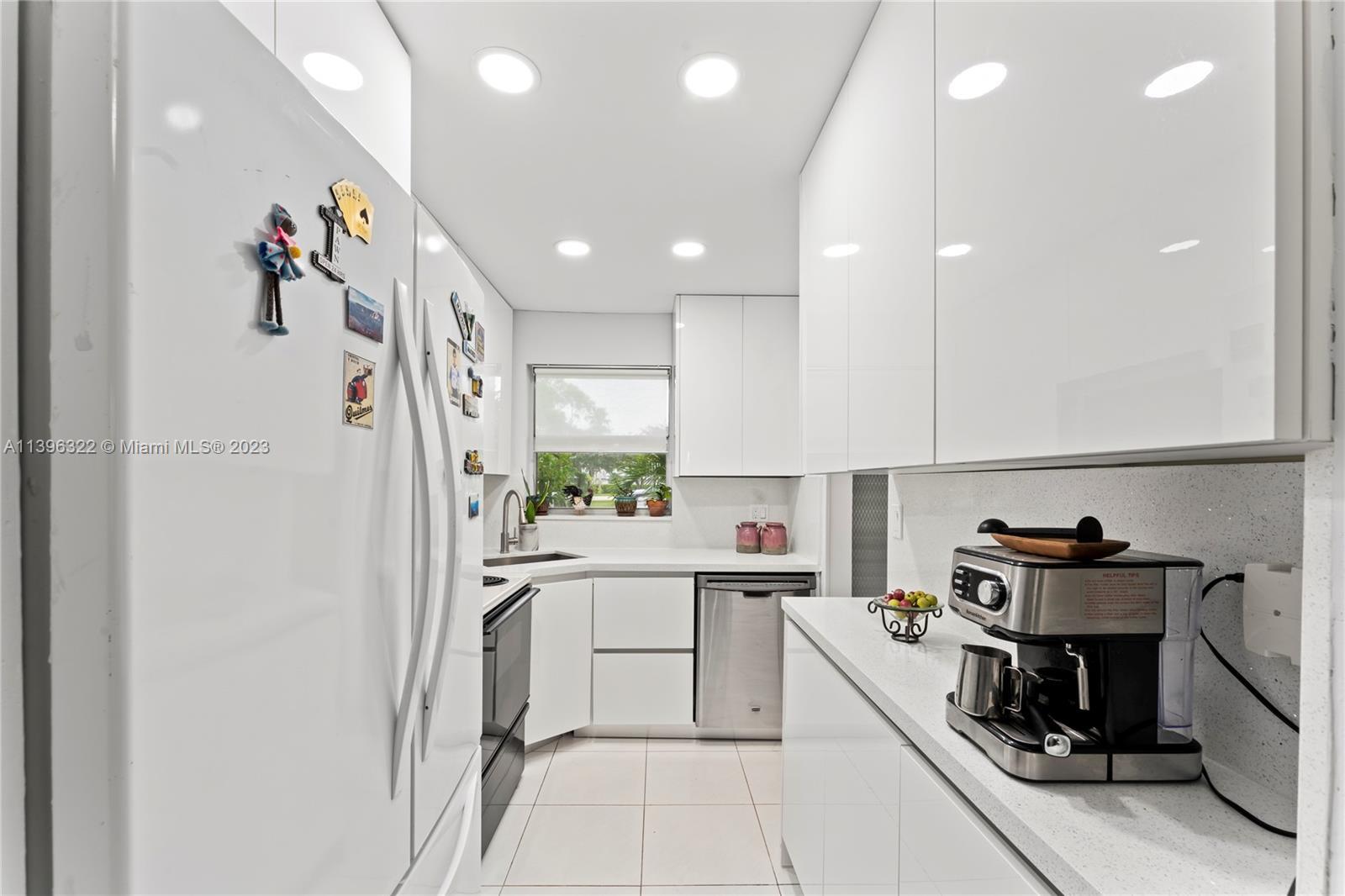 Photo of 3071 E Sunrise Lakes Dr #103 in Sunrise, FL
