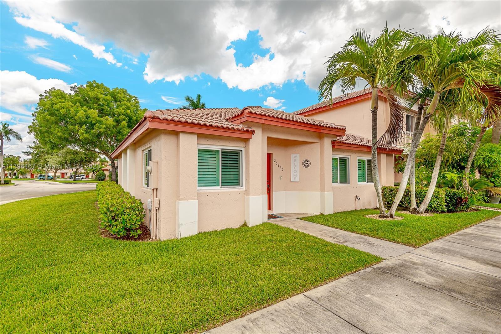 Photo of 20839 NW 2nd St in Pembroke Pines, FL