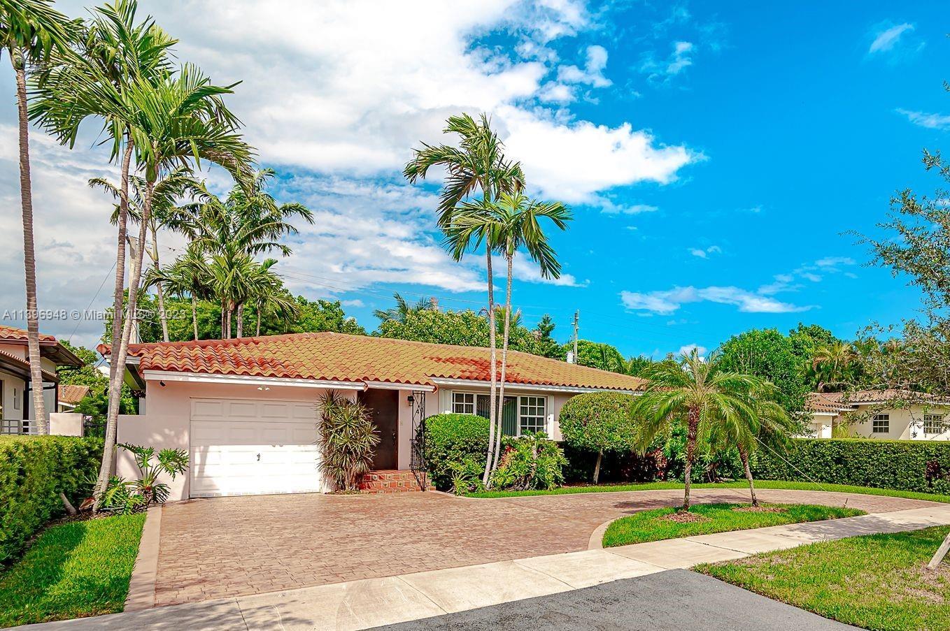 Photo of 43 Malaga Ave in Coral Gables, FL