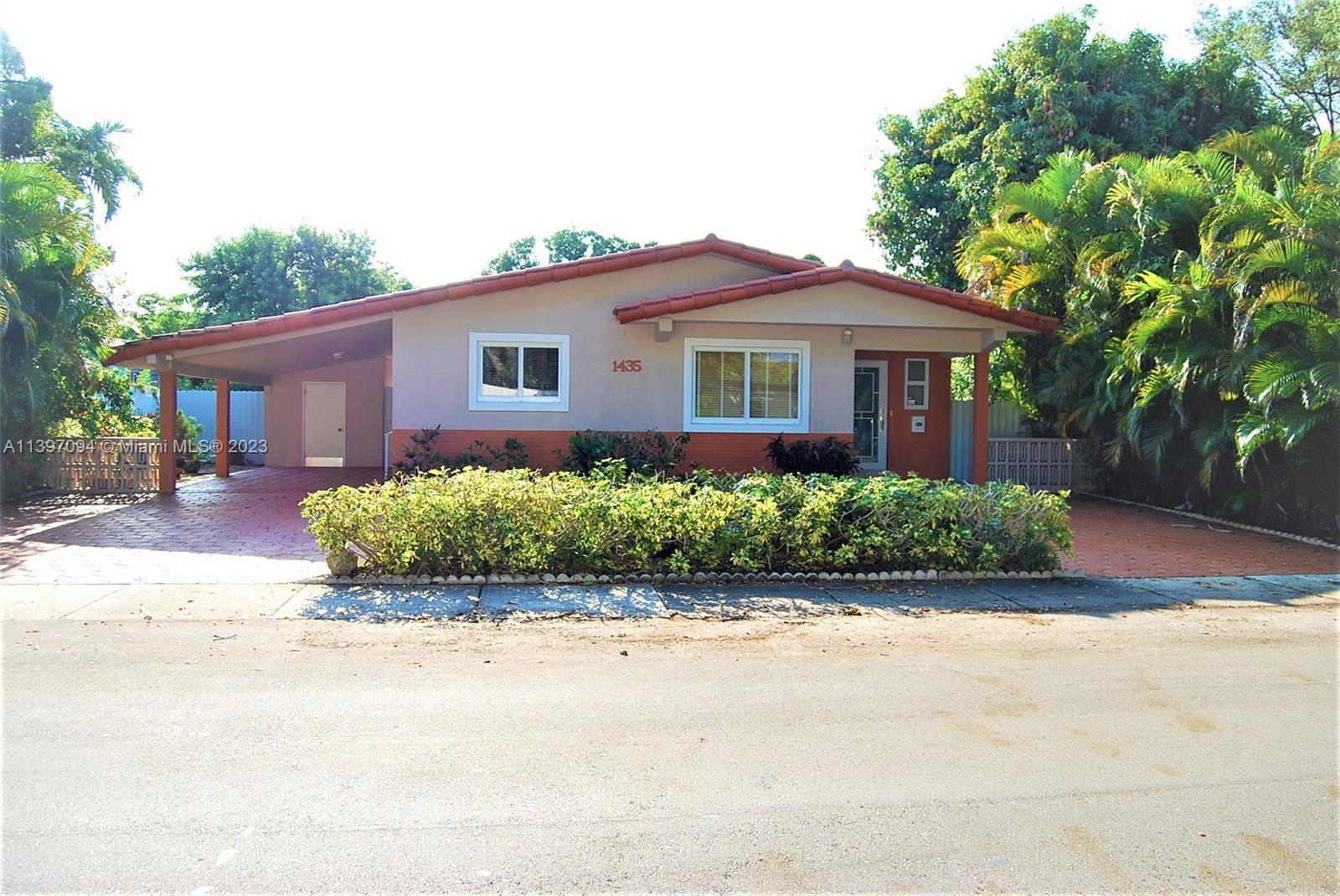 Photo of 1435 SW 25th Ave in Miami, FL