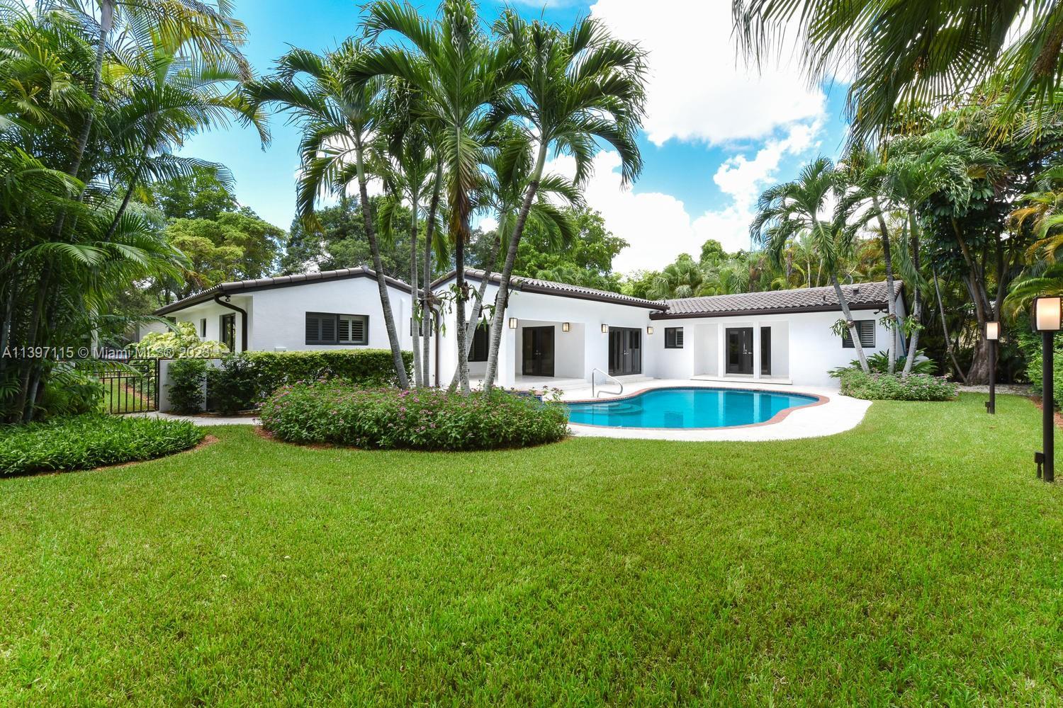 Photo of 925 Mariana Ave in Coral Gables, FL