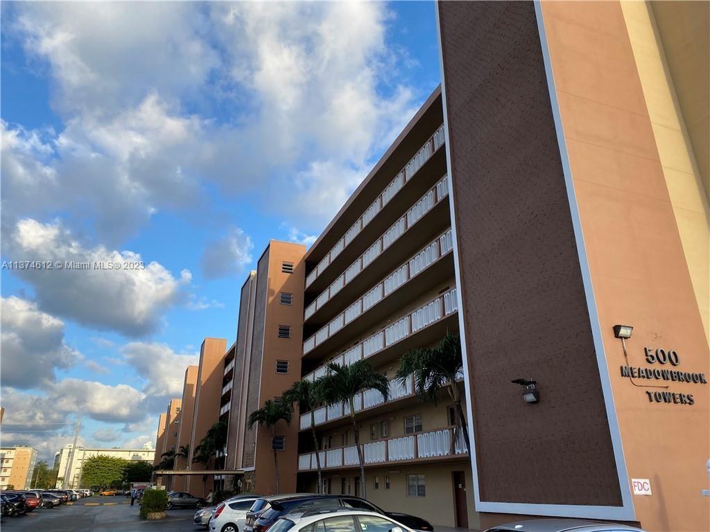 Photo of 500 NE 12th Ave #105 in Hallandale Beach, FL