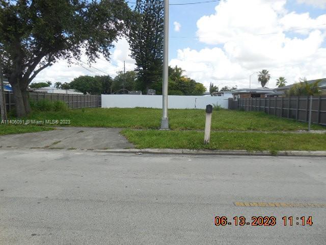 Photo of 2260 E 9th Ave in Hialeah, FL