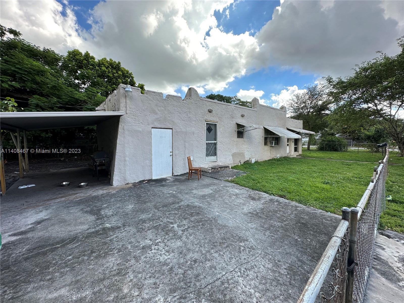 Photo of 1301 Sharar Ave in Opa-Locka, FL
