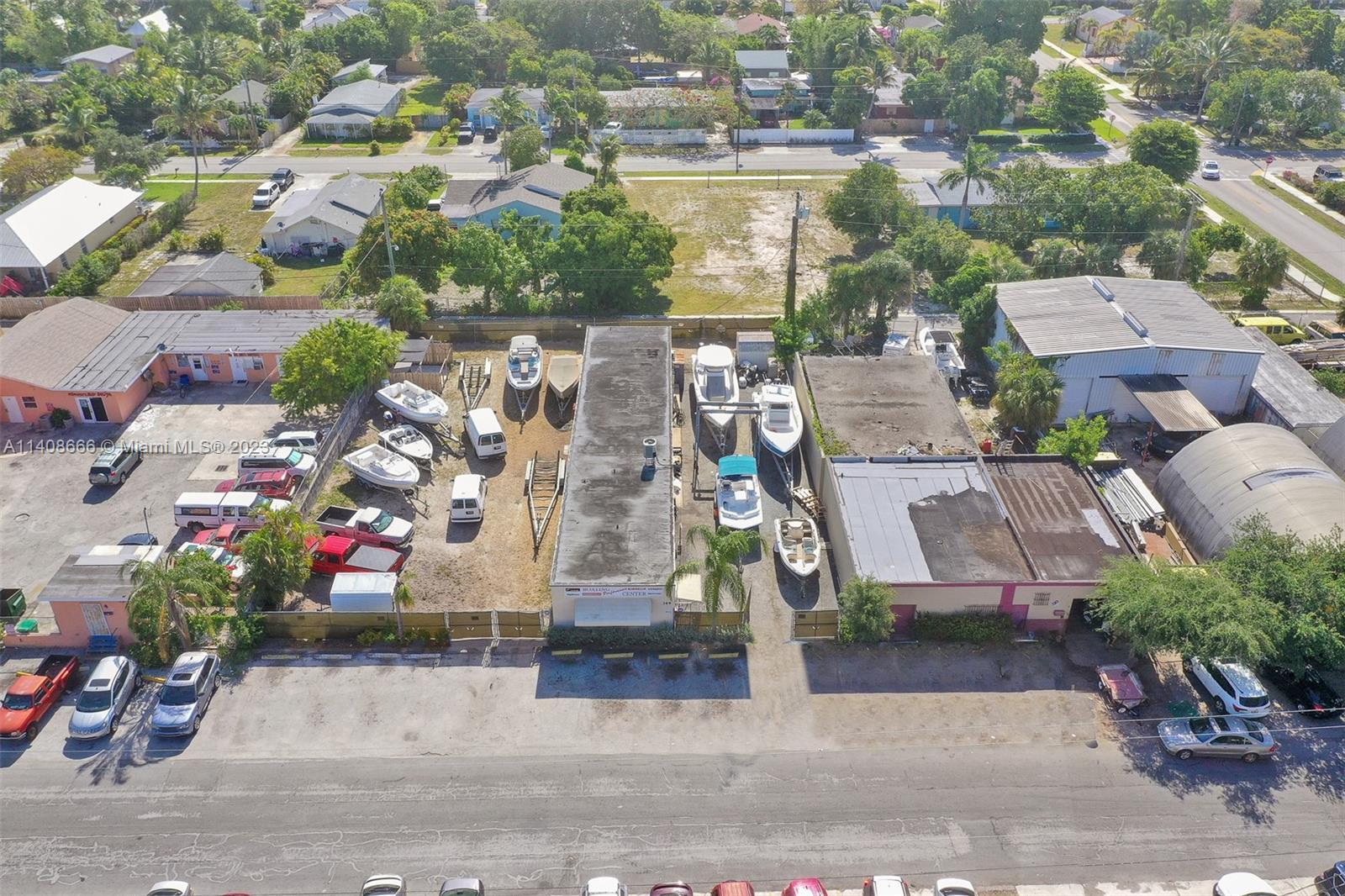 Photo of 369 SE 2nd Ave in Delray Beach, FL