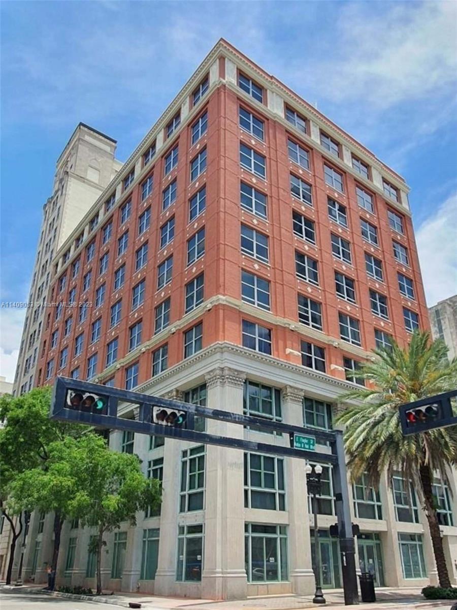 Photo of 111 E Flagler St ## 709 in Miami, FL