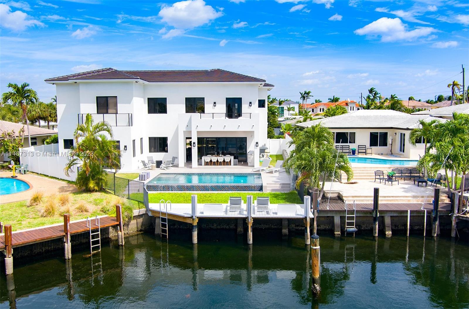 Photo of 2932 NE 35th Ct in Lighthouse Point, FL