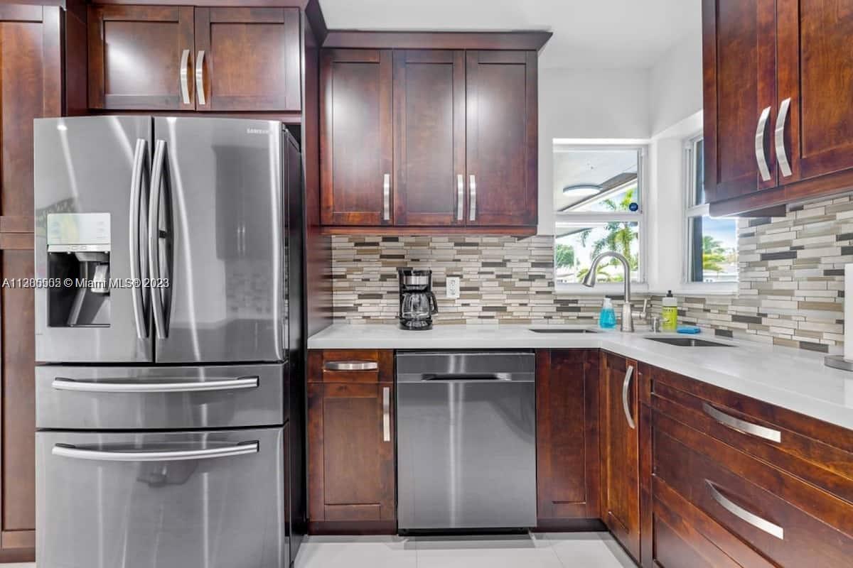 Photo of 934 Nautilus Isle in Dania Beach, FL
