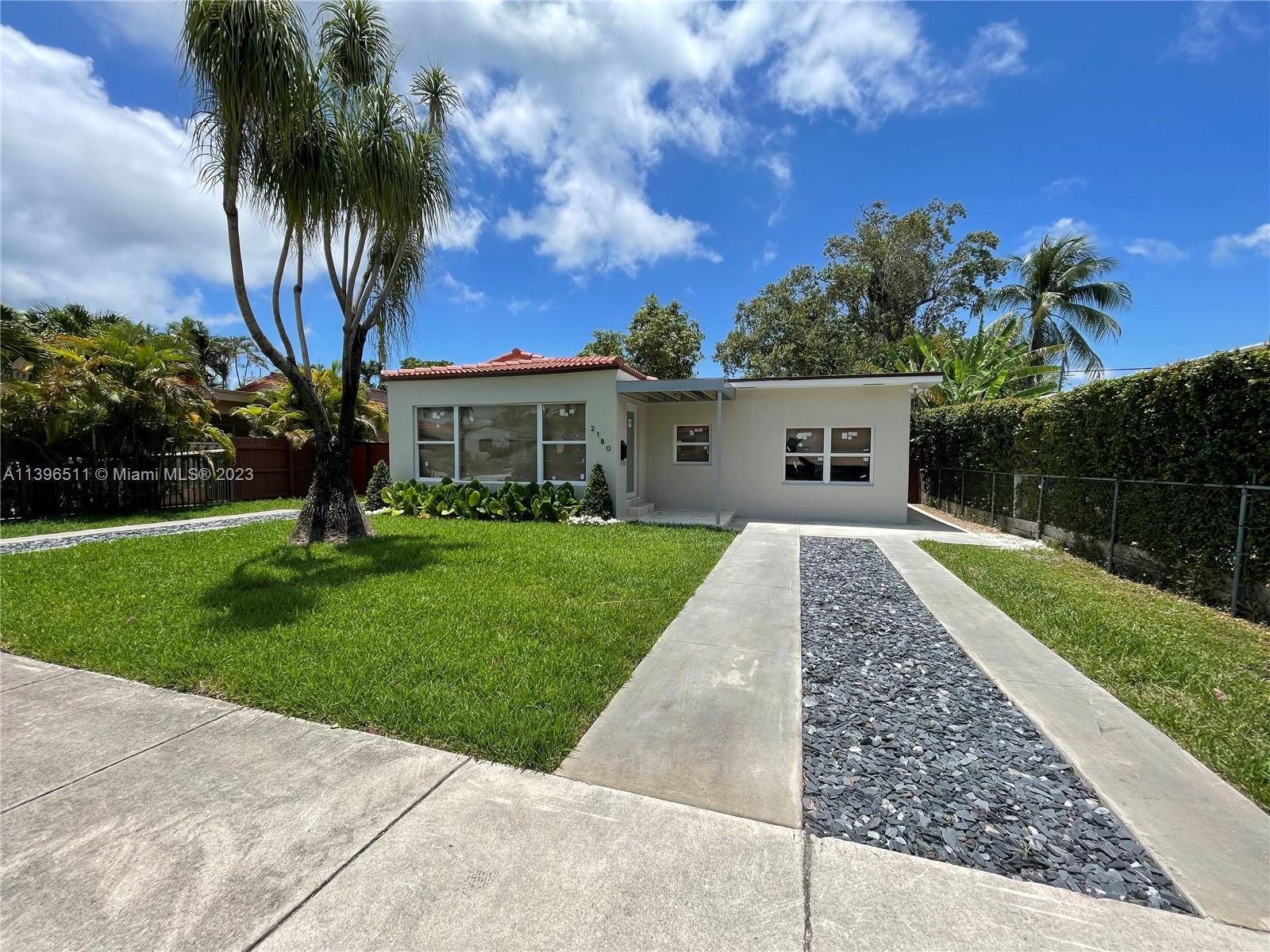 Photo of 2180 SW 20th St in Miami, FL