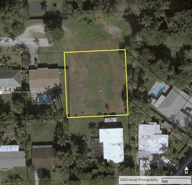 Photo of 400 Ne 151 in Biscayne Gardens, FL