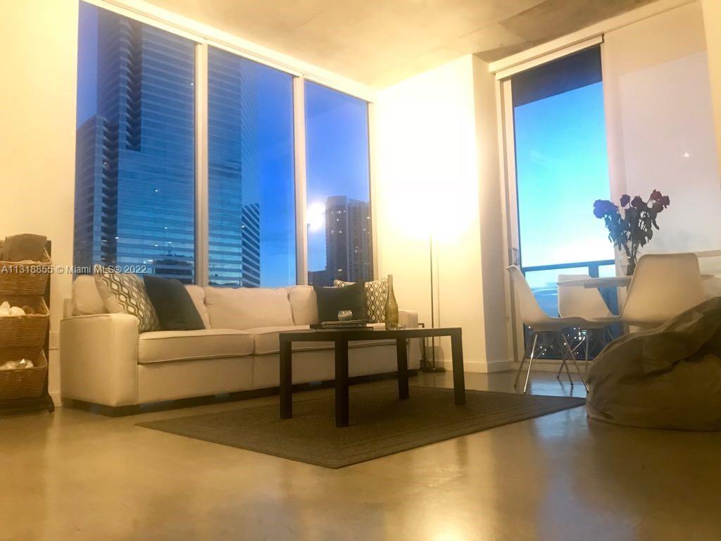 Photo of 151 SE 1st St #911 in Miami, FL