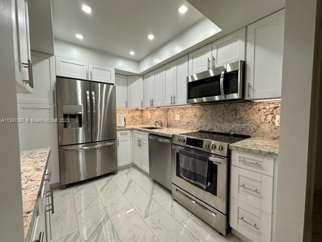 Photo of 1250 Lincoln Rd #301 in Miami Beach, FL