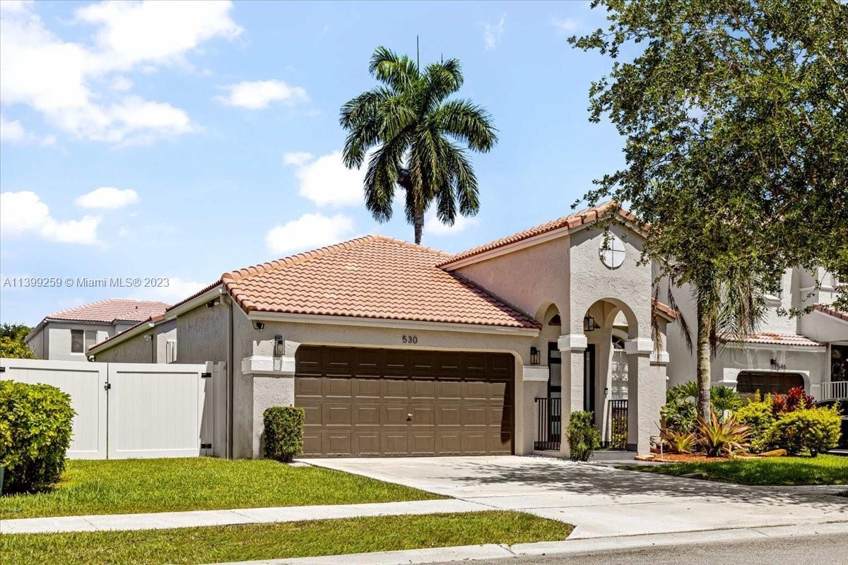 Photo of 530 NW 158th Ave in Pembroke Pines, FL