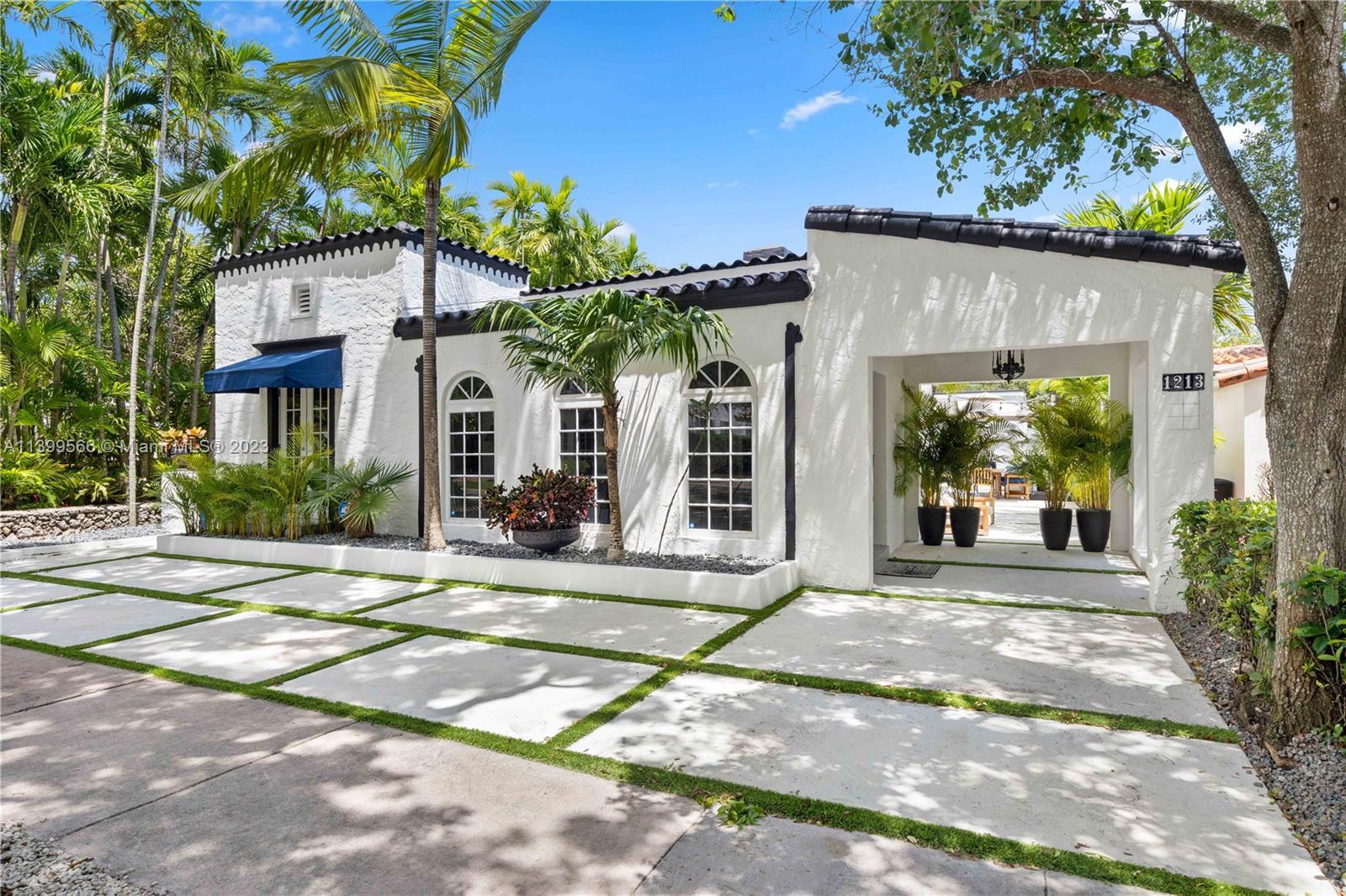 Photo of 1213 Alberca St in Coral Gables, FL
