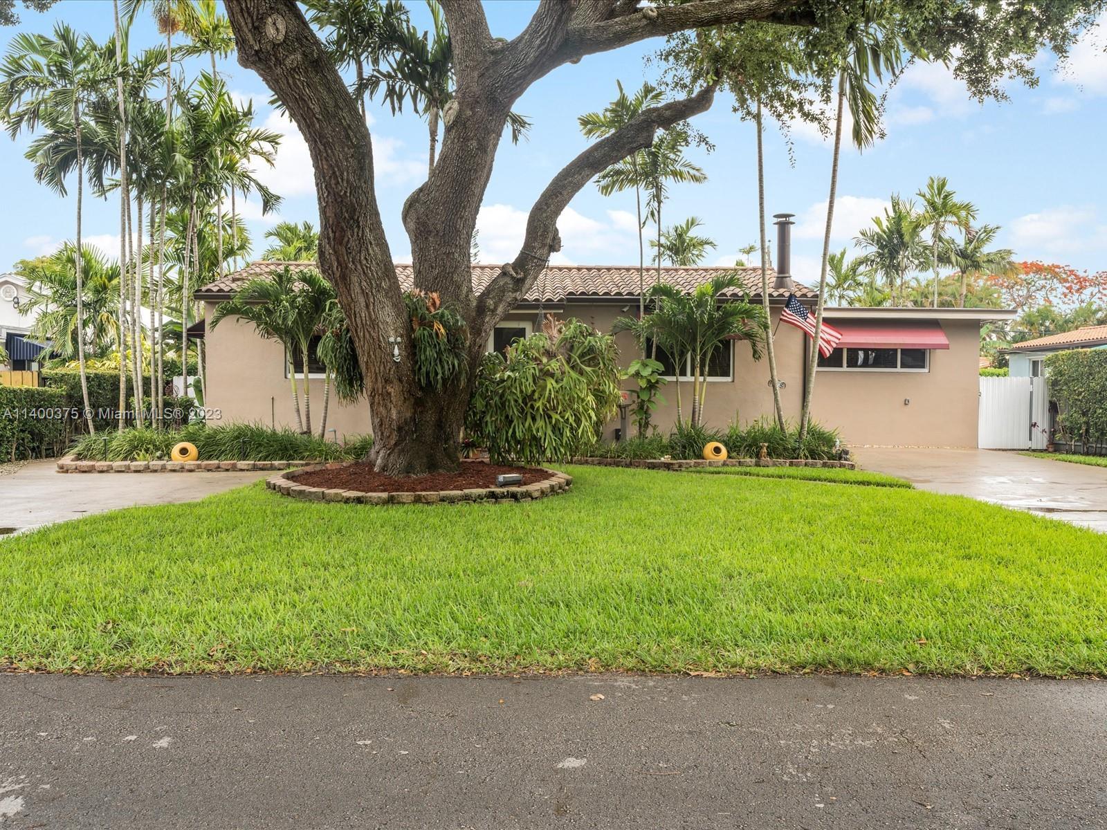 Photo of 620 Plover Ave in Miami Springs, FL