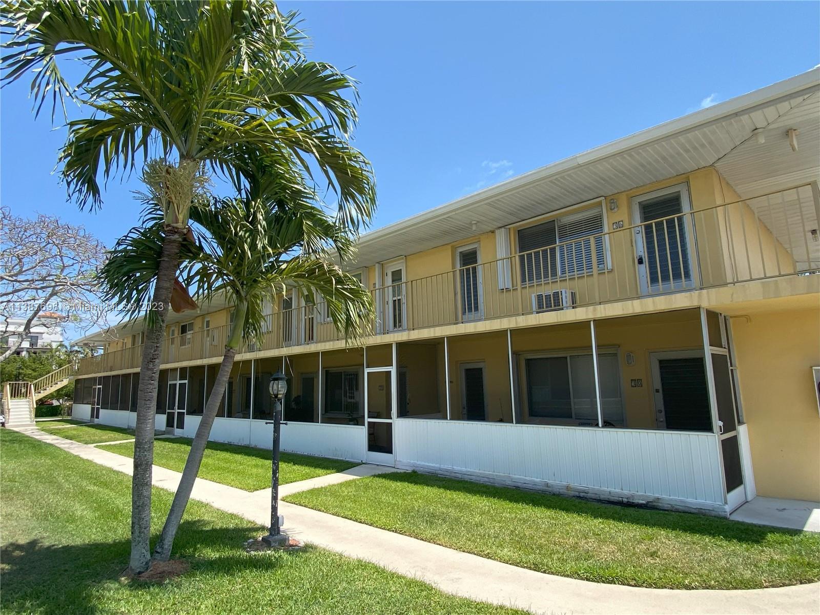 Photo of 11 SW 4th Ave #36 in Boca Raton, FL