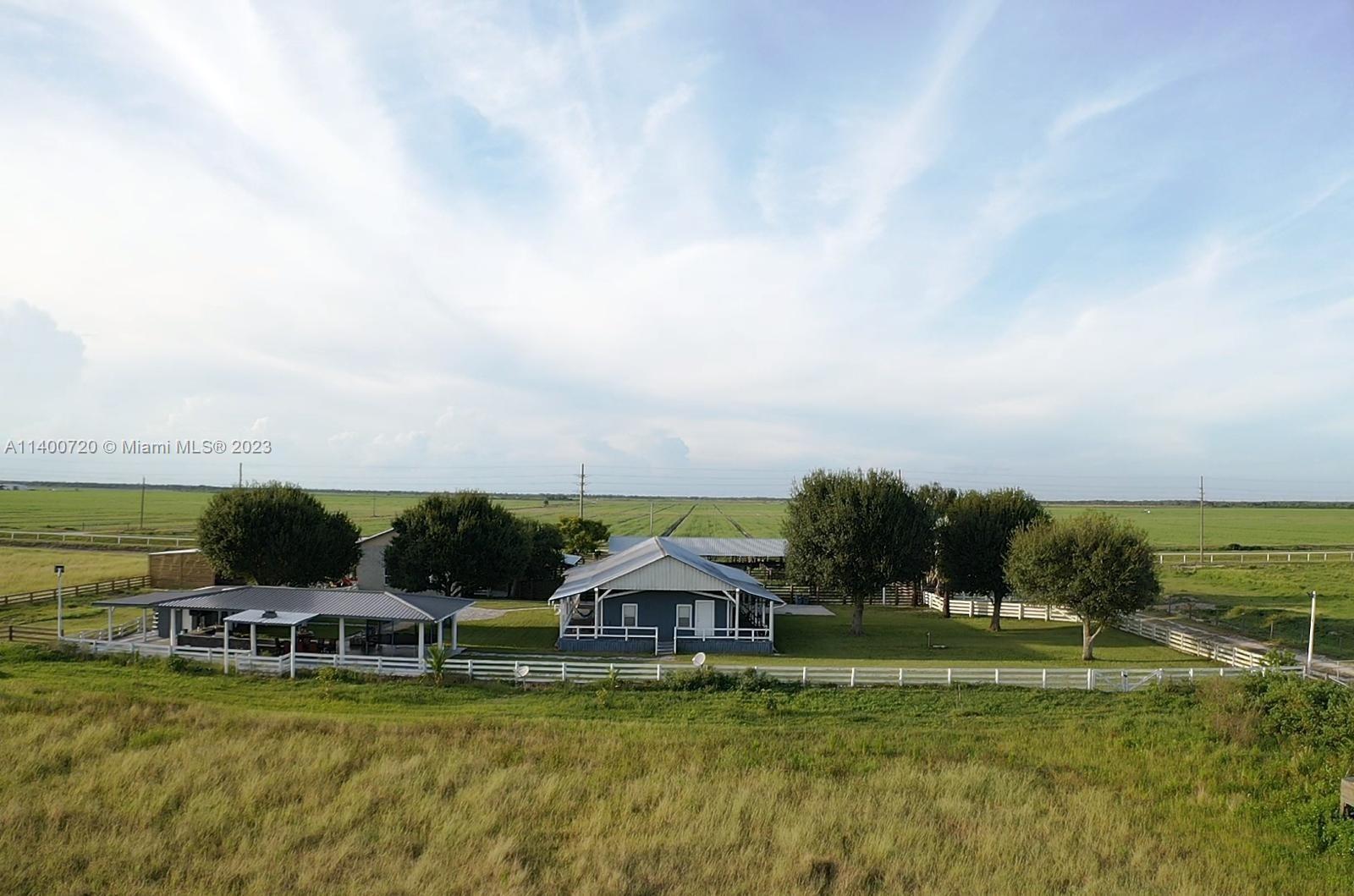 Photo of 8000 NW 240 St in Okeechobee, FL