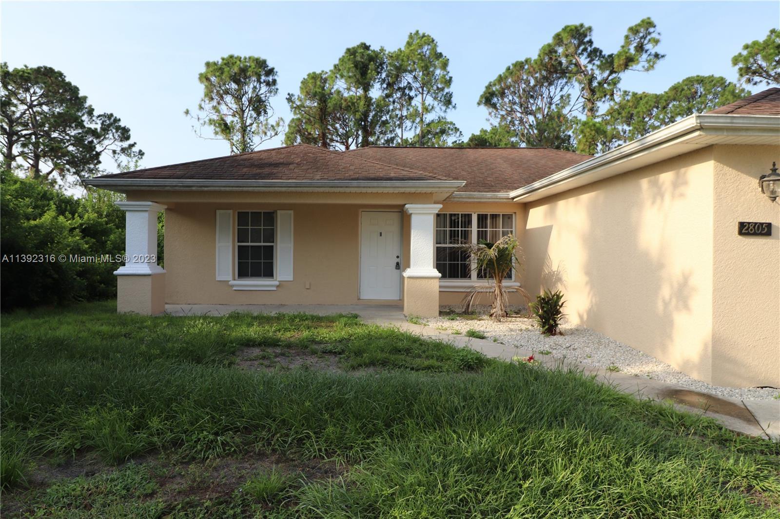 Photo of 1st St Sw 2805 in Lehigh Acres, FL
