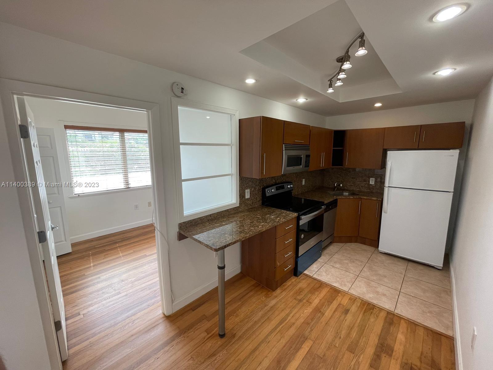 Photo of 223 Calabria Ave #8 in Coral Gables, FL