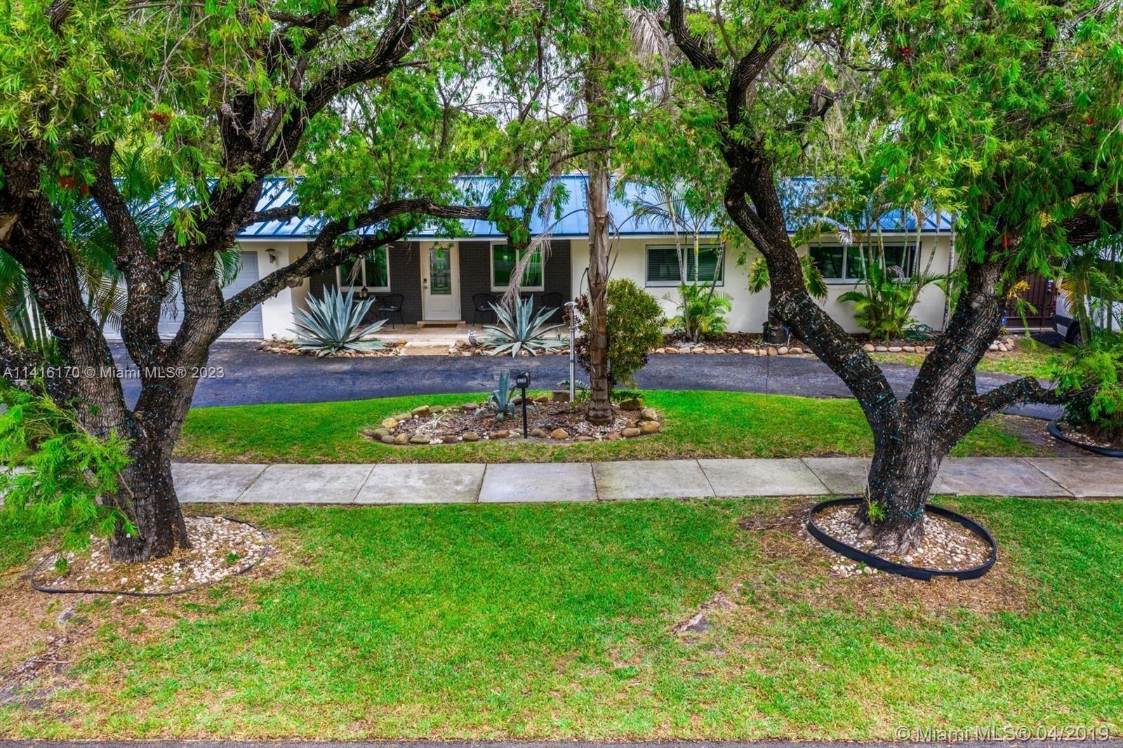 Photo of 1031 Redbird Ave in Miami Springs, FL