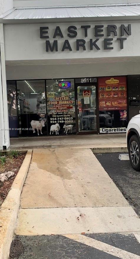 Photo of 8901 W Oakland Park Blvd in Sunrise, FL