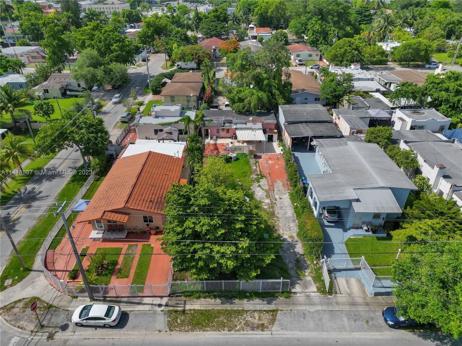 Photo of 1885 NW 32nd St in Miami, FL