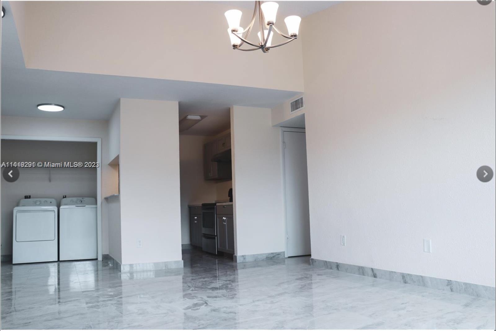 Introducing a stunning apartment in an excellent location in Pompano Beach. This spacious and recent