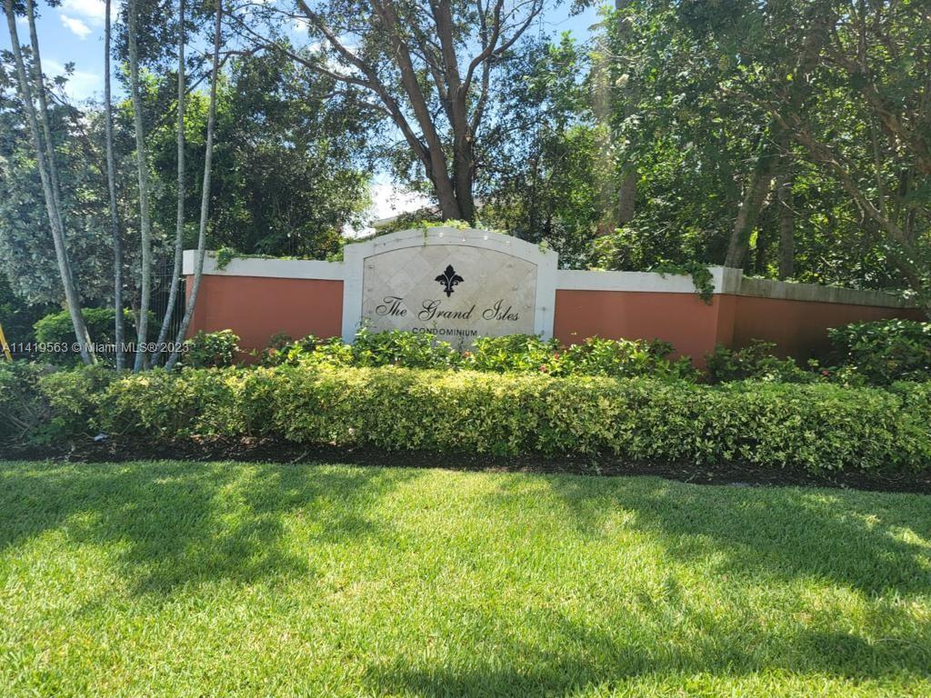 Photo of 4191 N Haverhill Rd #411 in West Palm Beach, FL