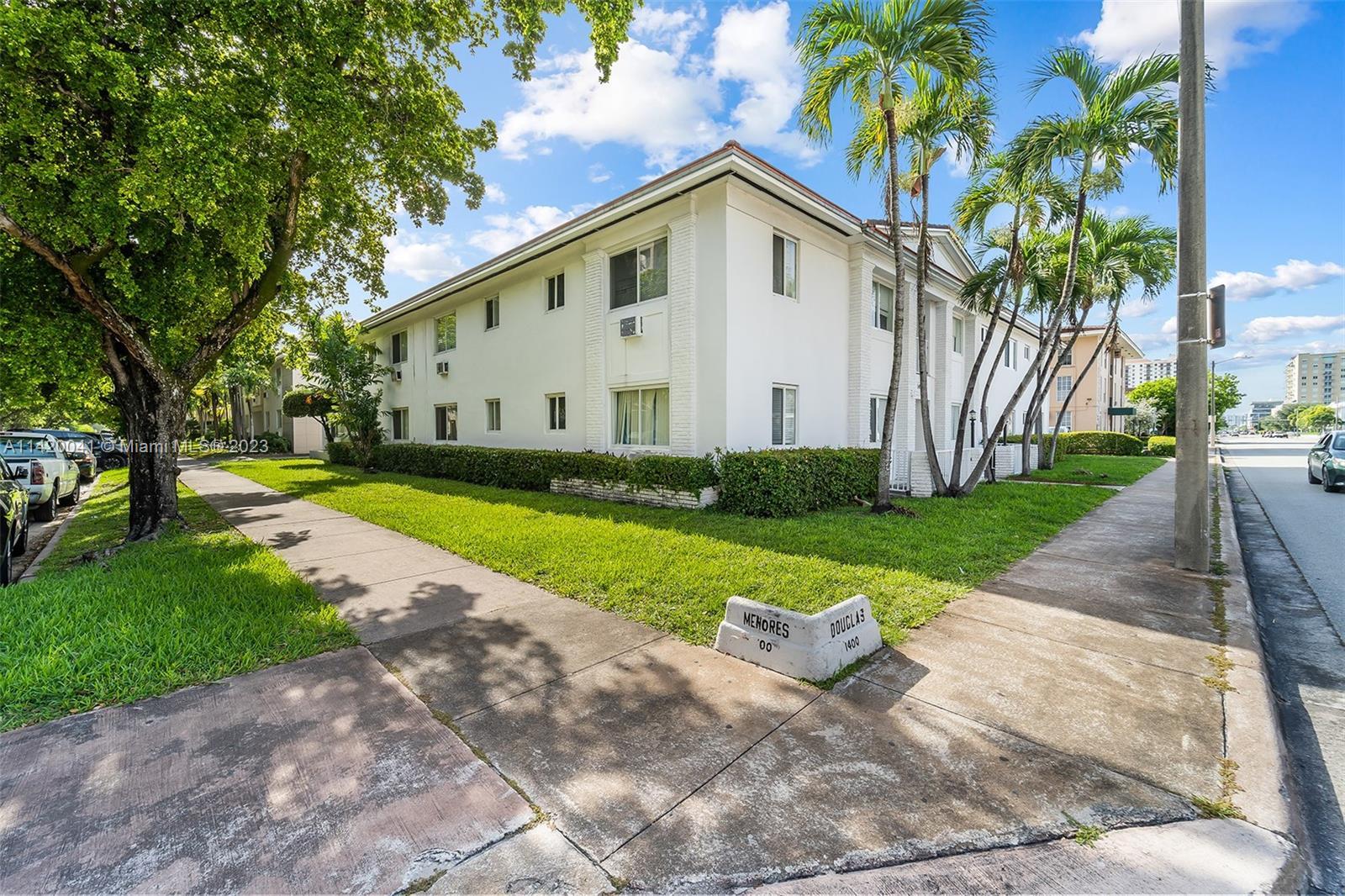 Photo of 1410 S Douglas Rd in Coral Gables, FL