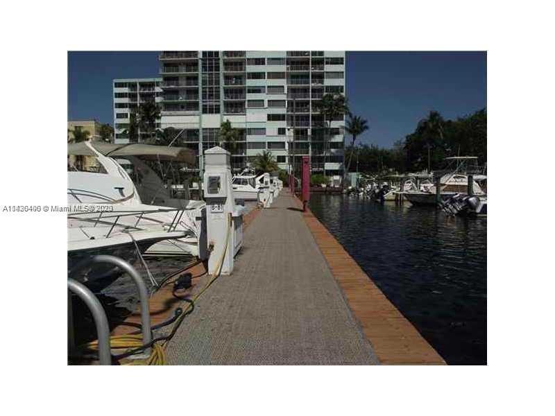 Photo of 1700 NW North River Dr in Miami, FL