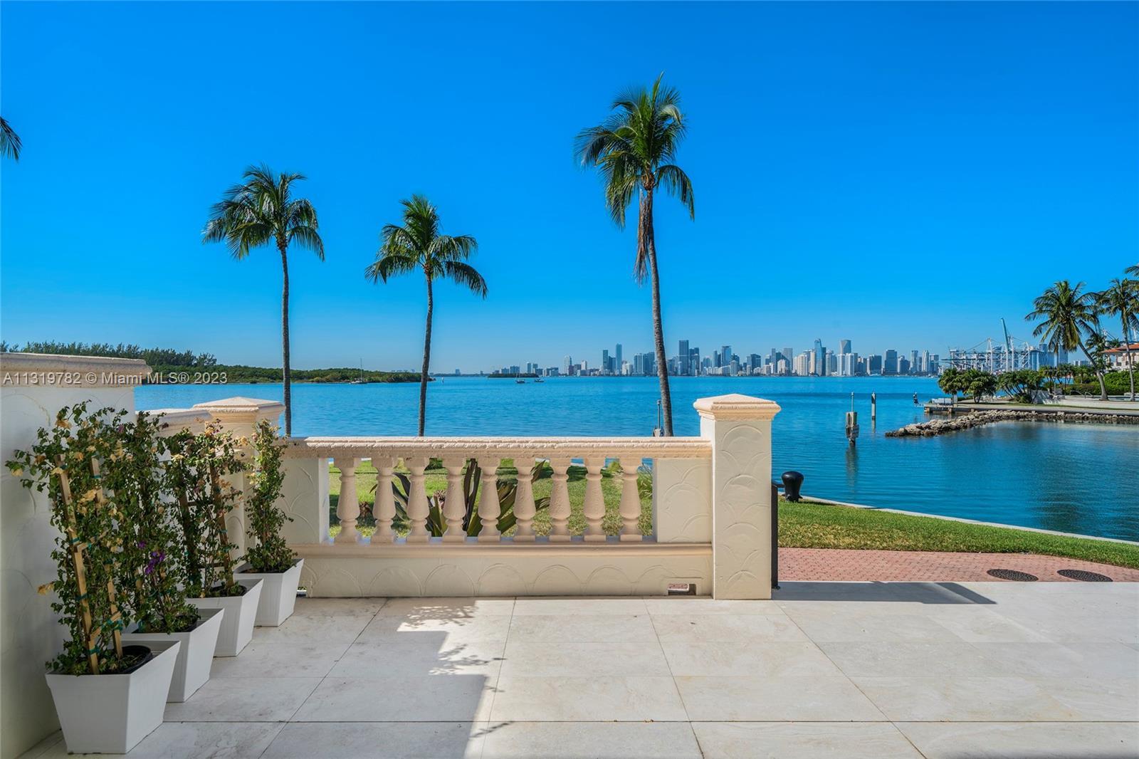 2417 Fisher Island Dr #5107