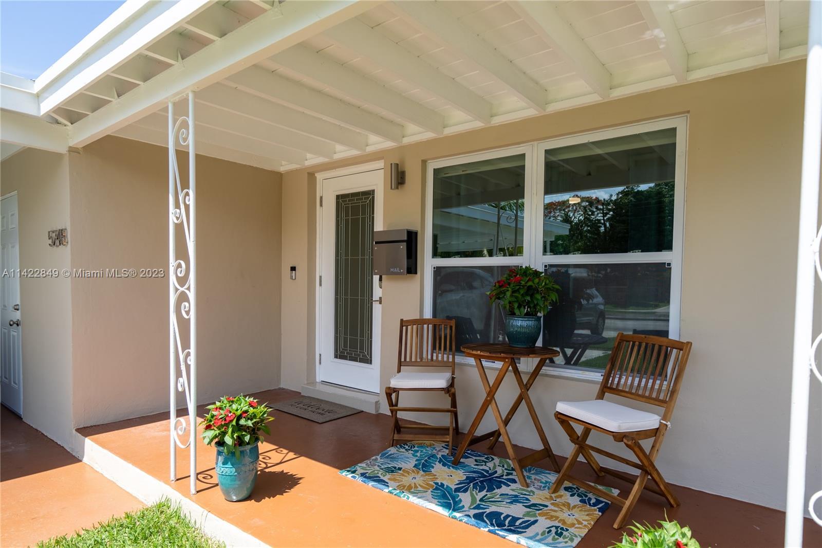 Photo of 5248 NE 3rd Ave in Oakland Park, FL
