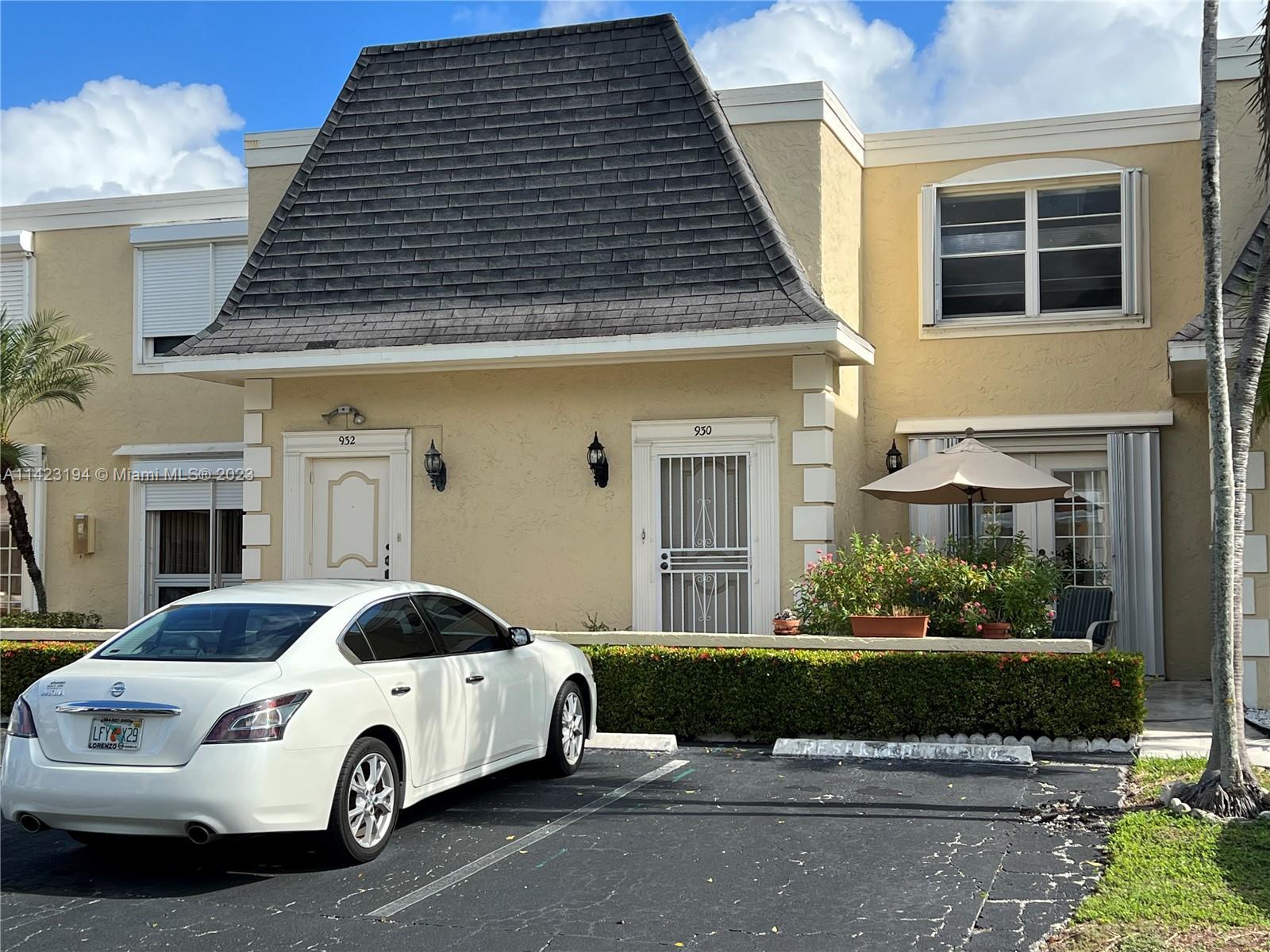 Photo of 930 NE 24th Ave #178 in Hallandale Beach, FL