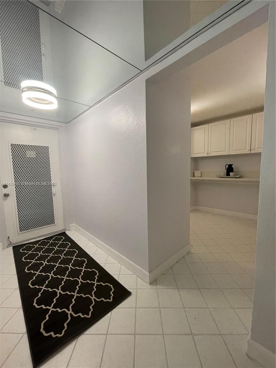 Photo of 9201 Sunrise Lakes Blvd #205 in Sunrise, FL