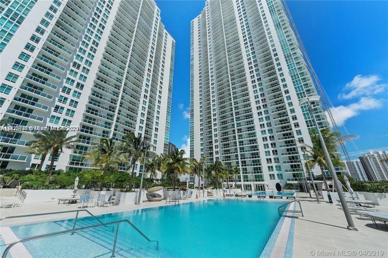 Photo of 951 Brickell Ave #3403 in Miami, FL