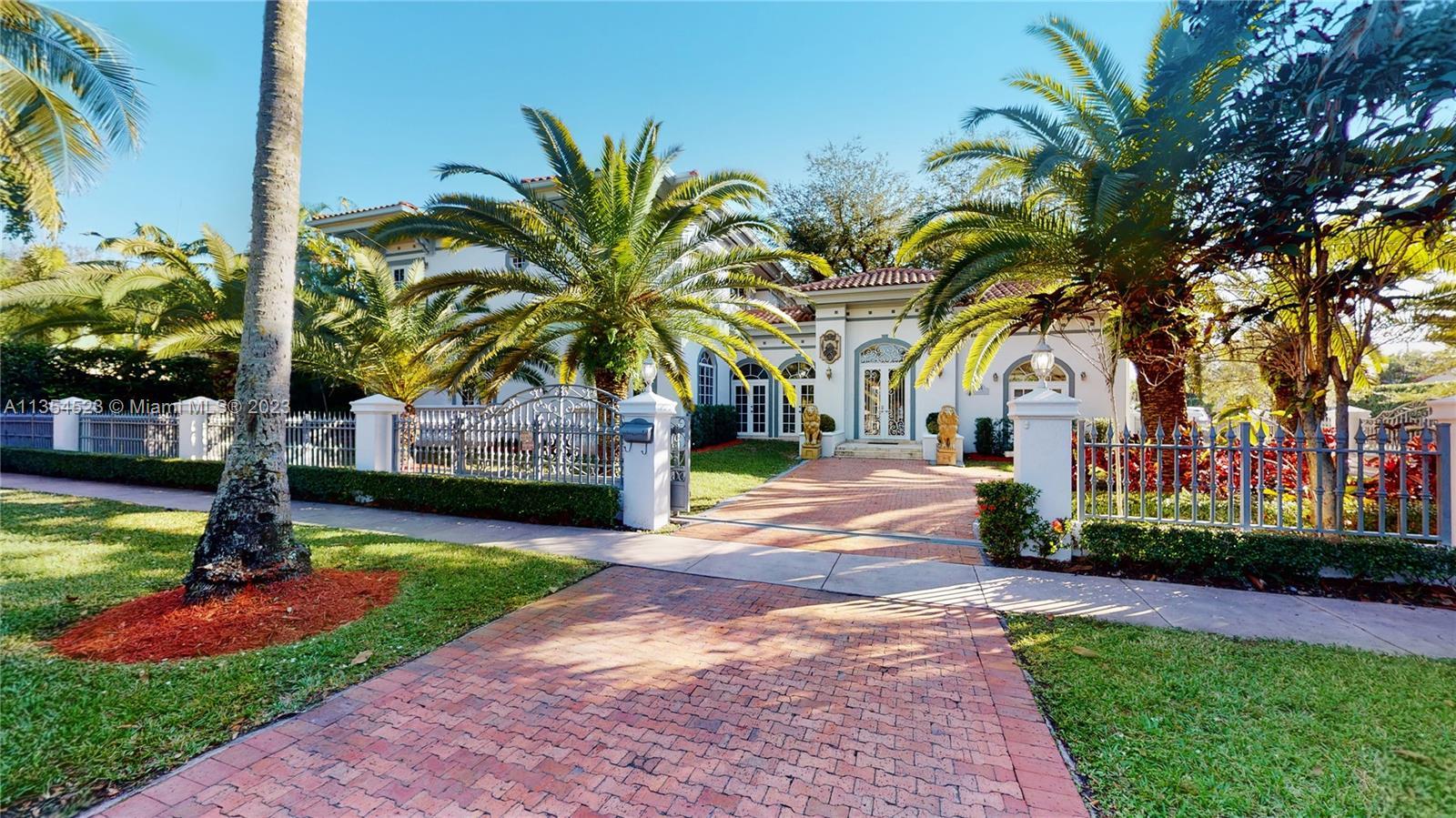 Photo of 1224 Almeria Ave in Coral Gables, FL