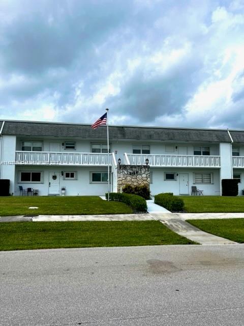 Photo of 3154 S Meridian Wy S #2 in Palm Beach Gardens, FL