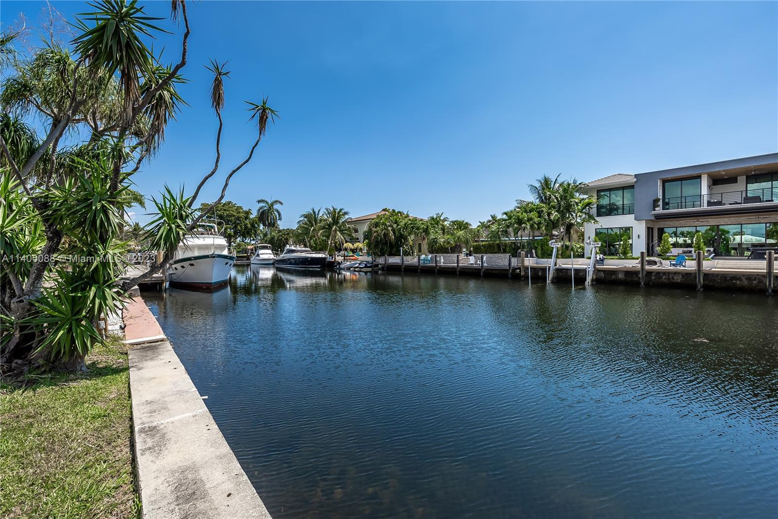 Photo of 3840 NE 23rd Ave in Lighthouse Point, FL