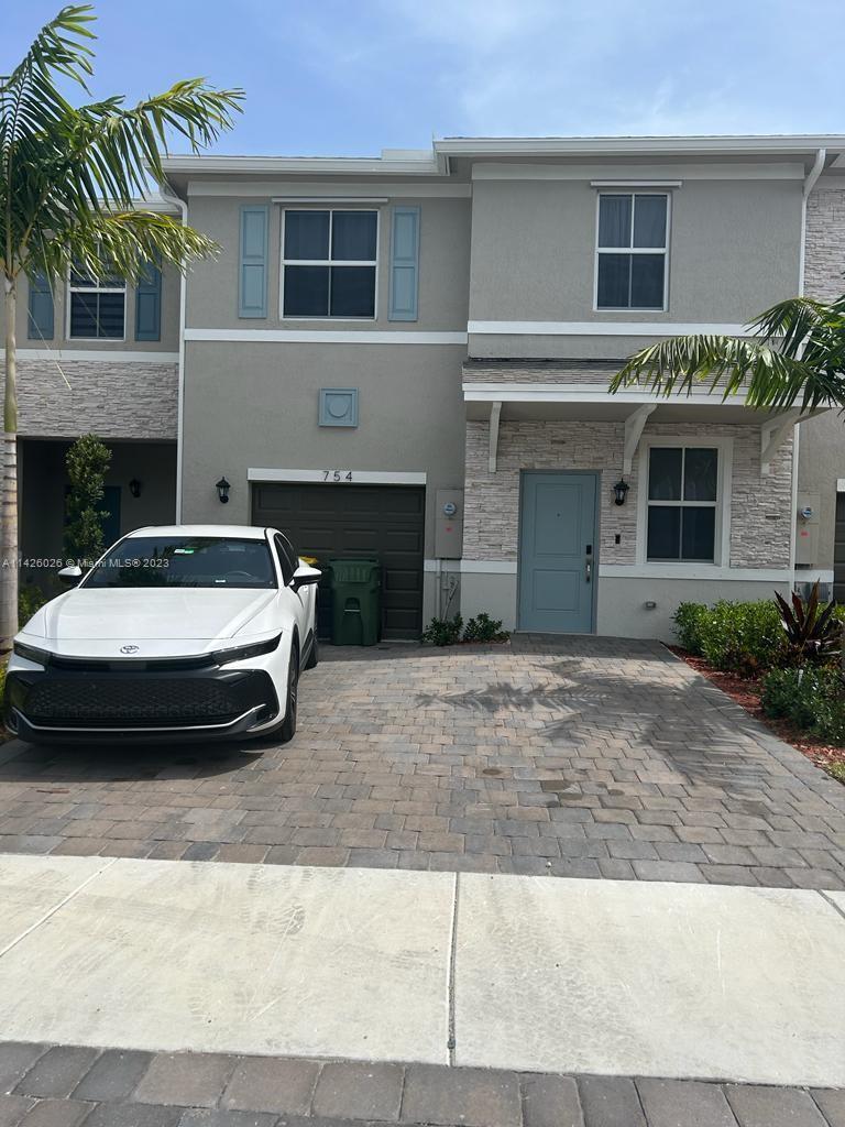 Photo of 754 SE 16th Ct #754 in Homestead, FL