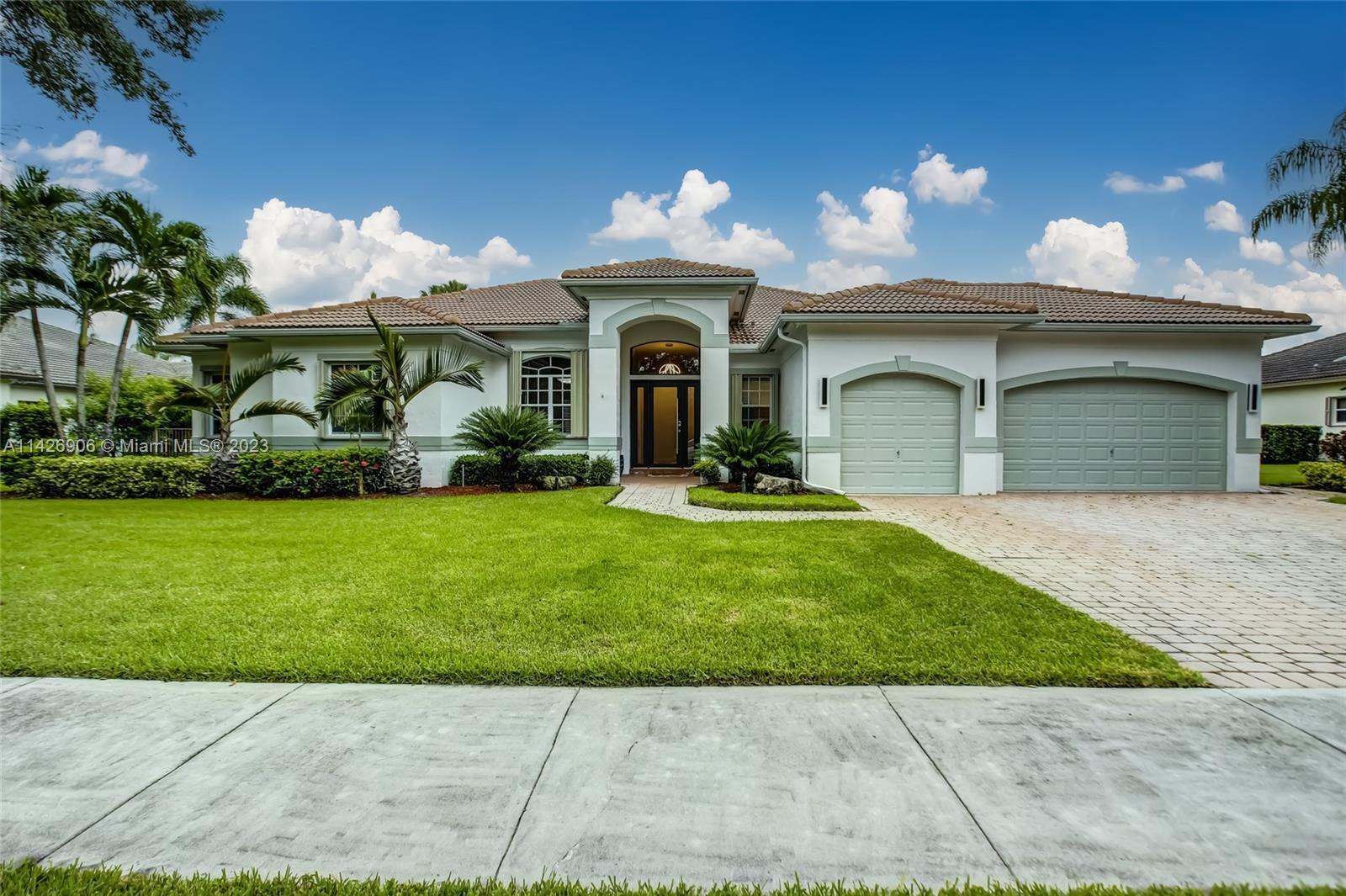 Photo of 4367 SW 134th Ave in Davie, FL
