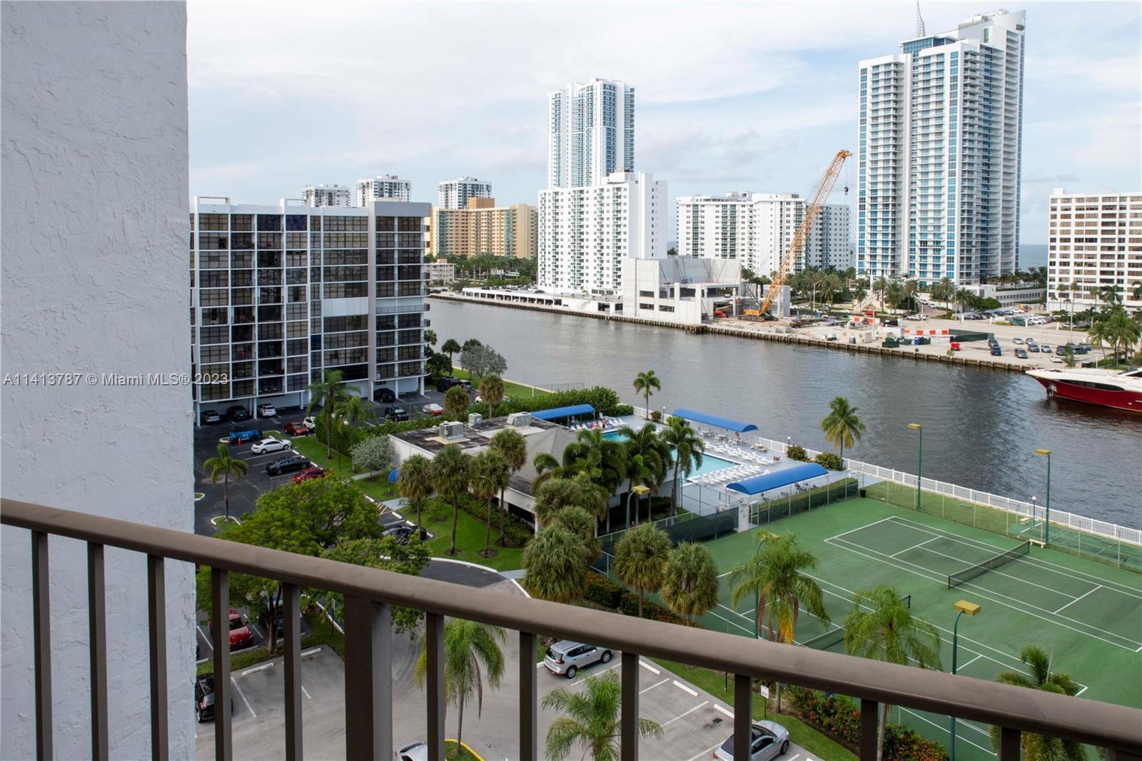 Photo of 400 Leslie Dr #1004 in Hallandale Beach, FL