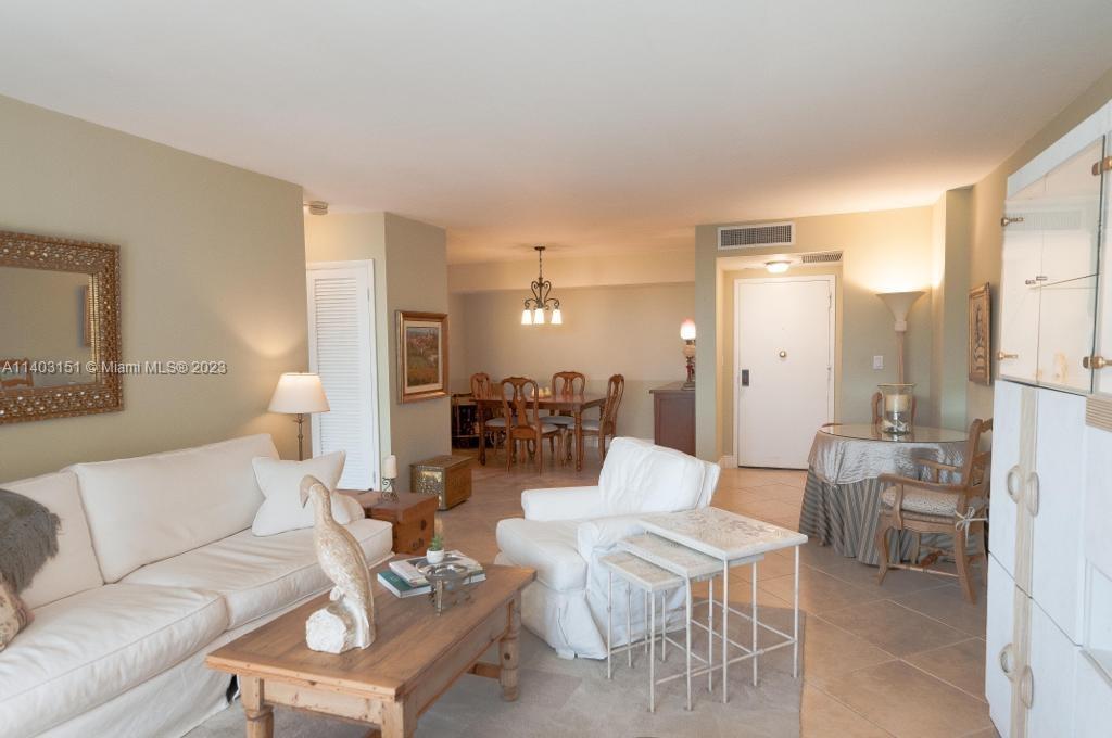 Photo of 1121 Crandon Blvd #F805 in Key Biscayne, FL