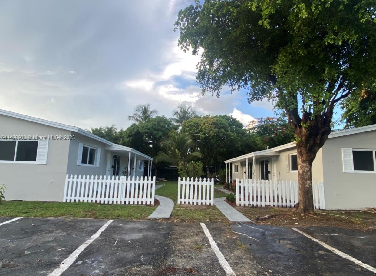 Photo of 321 NW 43rd St in Oakland Park, FL