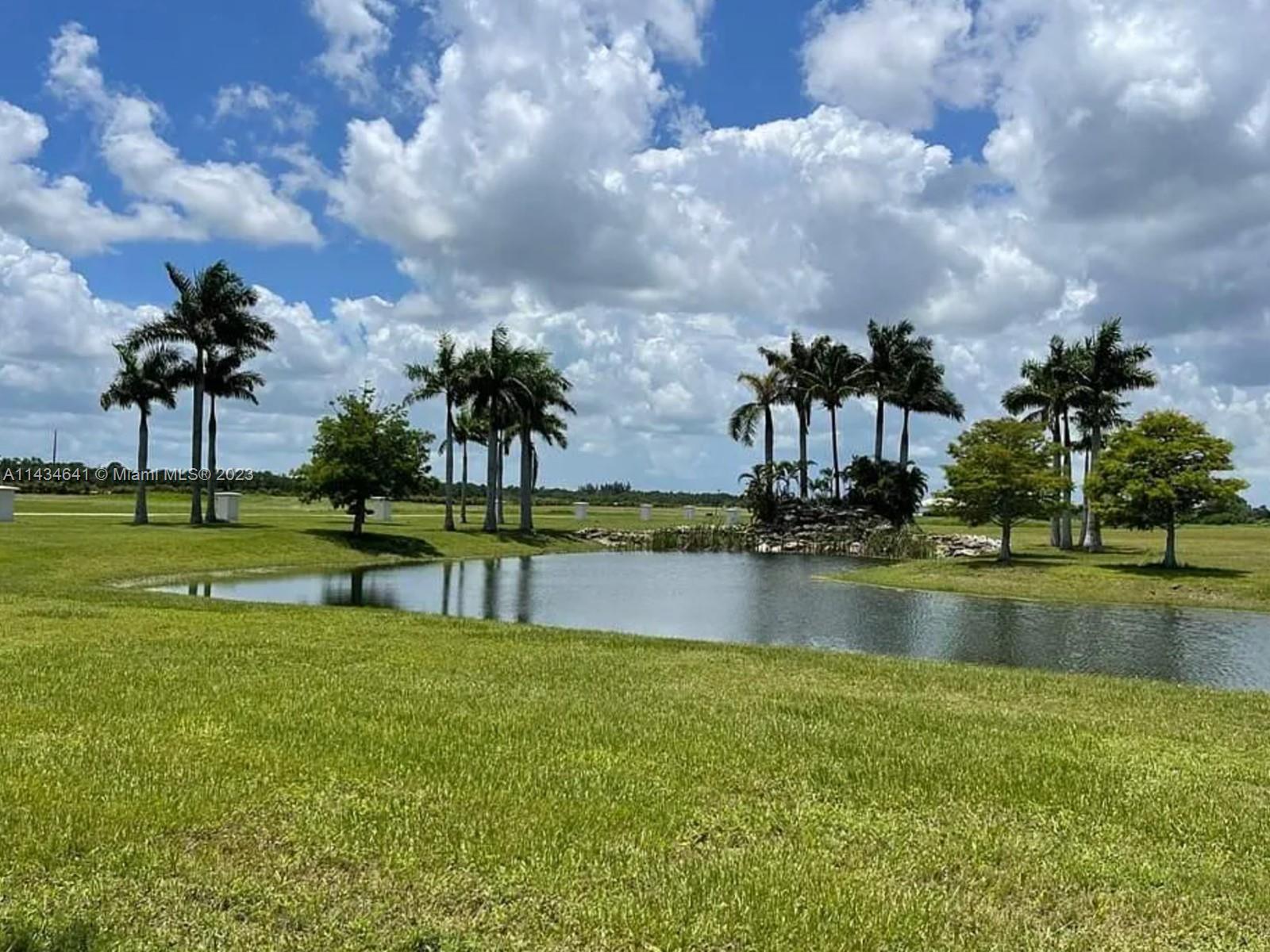 Photo of 6450 SW Saddlebrook Ln in Palm City, FL