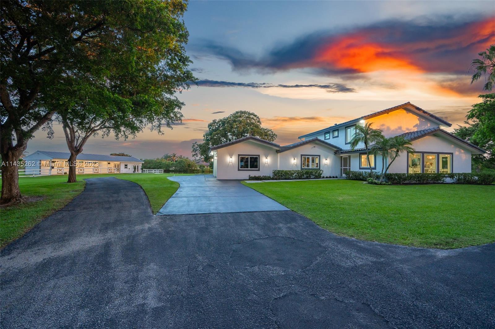 Photo of 10890 La Reina Rd in Delray Beach, FL